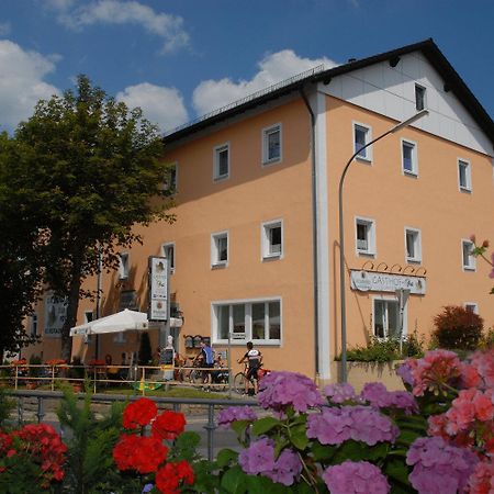 Gasthof Zur Post Hotel Und Parkplatz Vohenstrauss Esterno foto