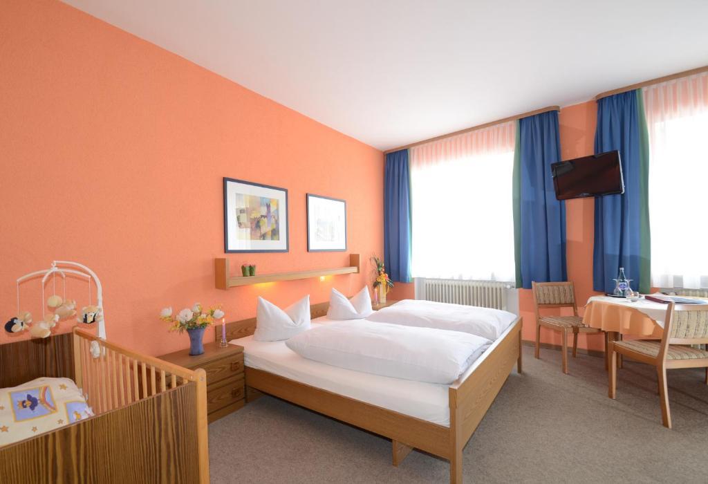 Gasthof Zur Post Hotel Und Parkplatz Vohenstrauss Camera foto