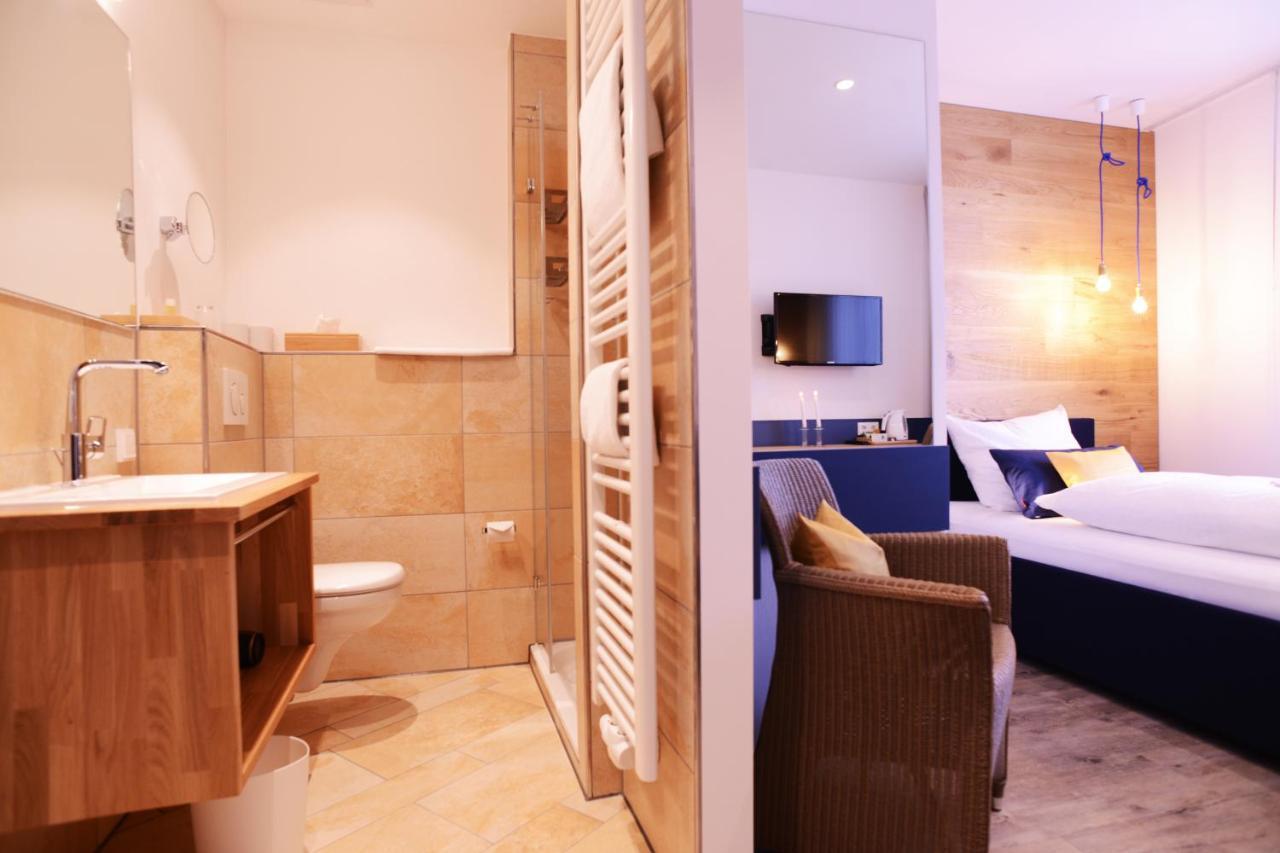 Gasthof Zur Post Hotel Und Parkplatz Vohenstrauss Esterno foto