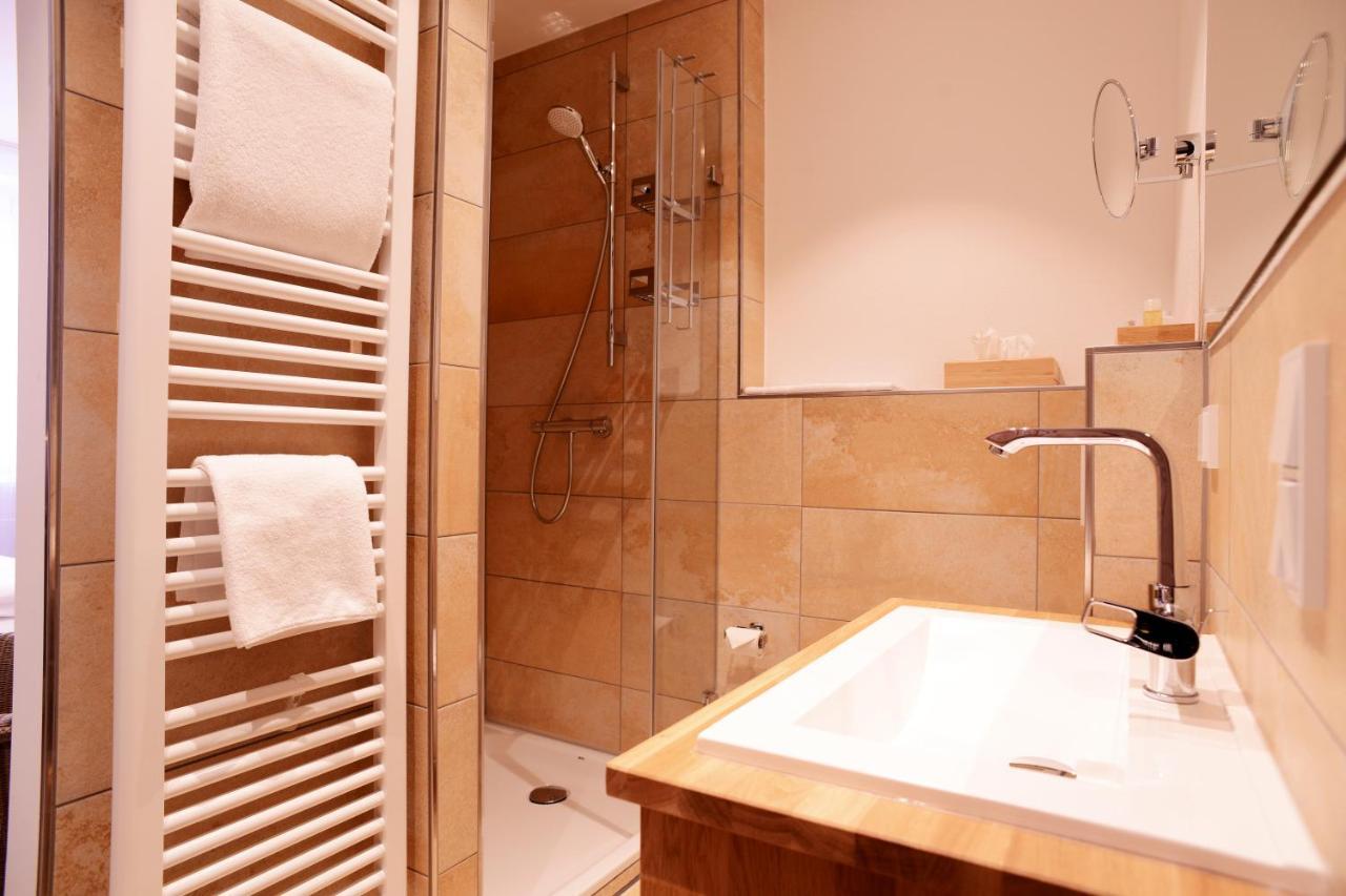 Gasthof Zur Post Hotel Und Parkplatz Vohenstrauss Esterno foto
