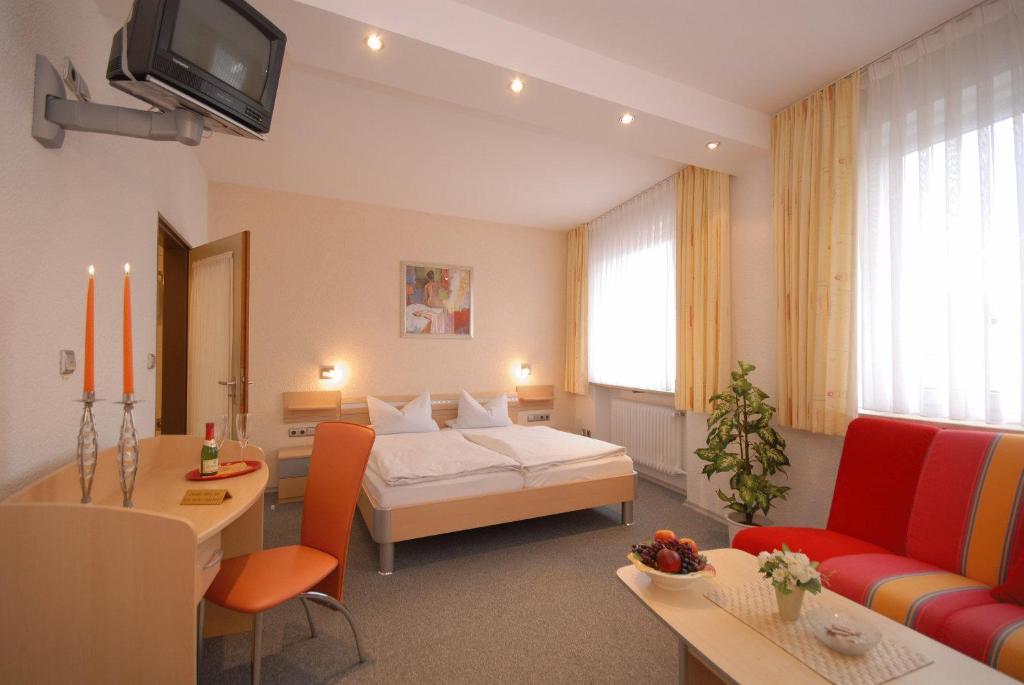 Gasthof Zur Post Hotel Und Parkplatz Vohenstrauss Camera foto